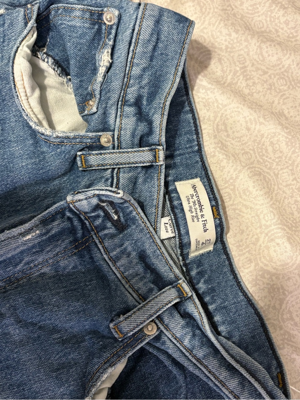 Abercrombie & Fitch 90’s Straight Leg Ultra High-Rise Curve Love Size 4S